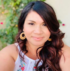 Meet your Posher, Lorena